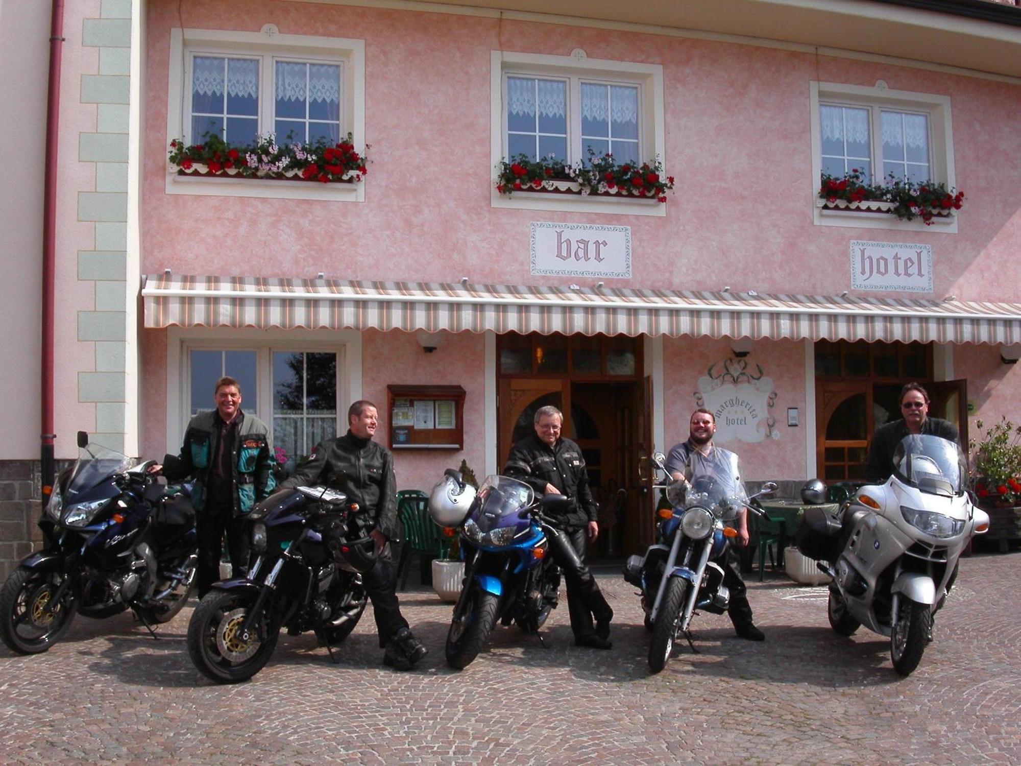 Alpen Garten Hotel Margherita Rumo Exterior foto